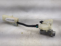 2013-2019 Ford Escape Brake Master Cylinder 1492460 - Oemusedautoparts1.com