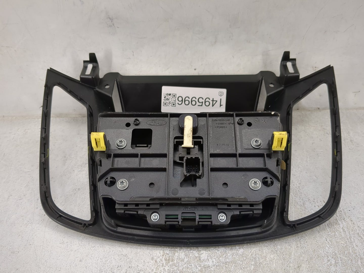 2013 Ford Escape Climate Control Module Temperature AC/Heater Replacement P/N:CJ54-18835-GGW Fits OEM Used Auto Parts - Oemu