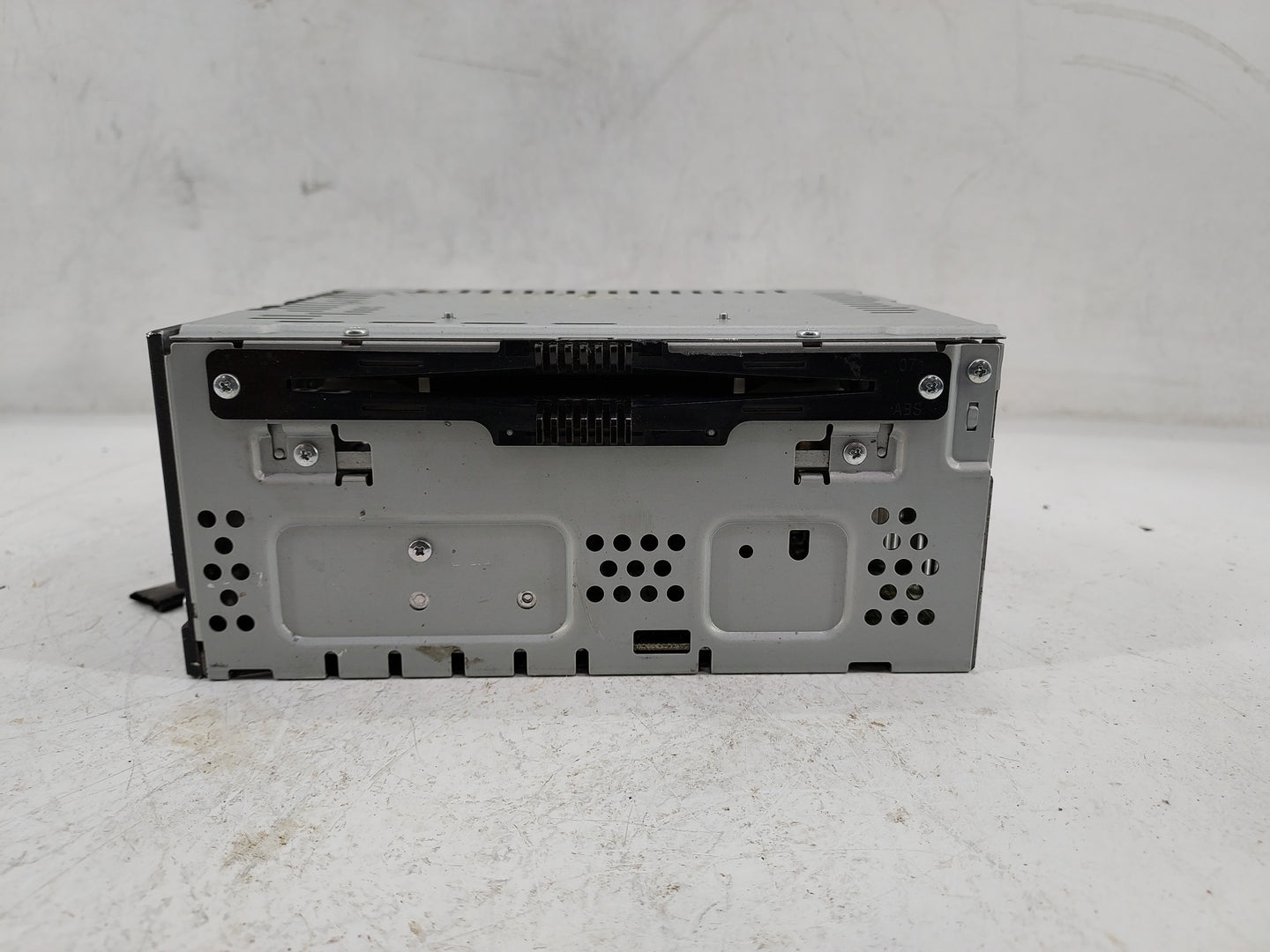 2013-2015 Ford Escape Radio AM FM Cd Player Receiver Replacement P/N:CJ5T-19C107-DE Fits Fits 2013 2014 2015 OEM Used Auto P