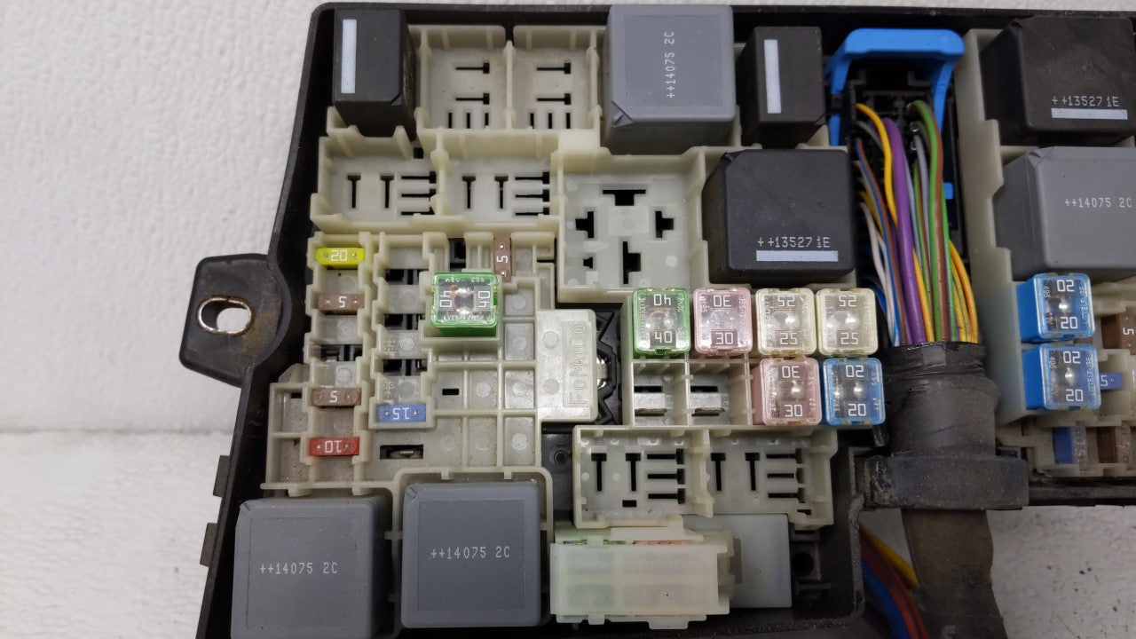 2013-2016 Ford Escape Fusebox Fuse Box Panel Relay Module P/N:AV6T-14A142-AB Fits Fits 2013 2014 2015 2016 OEM Used Auto Par