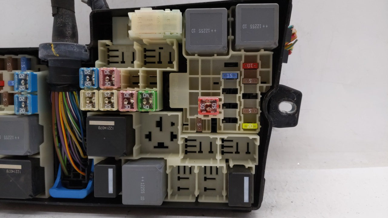 2013-2016 Ford Escape Fusebox Fuse Box Panel Relay Module P/N:AV6T-14A142-AB AV6T-14A067-AD Fits Fits 2013 2014 2015 2016 OE