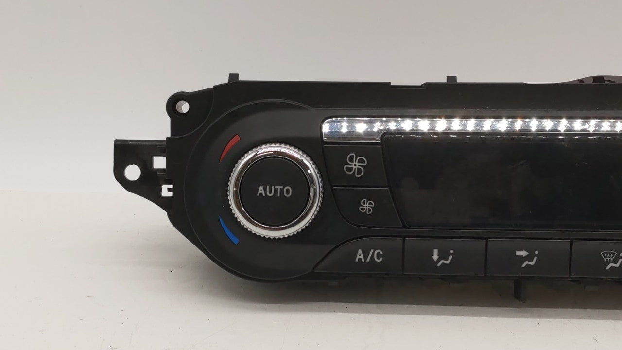 2013-2015 Ford Escape Climate Control Module Temperature AC/Heater Replacement P/N:CJ5T-18C612-BA CJ5T-18C612-BC Fits OEM Us