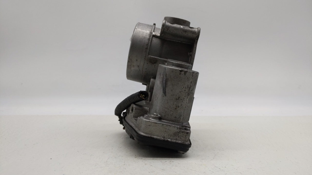 2013-2019 Ford Escape Throttle Body P/N:DS7E-9F991-AK DS7E-9F991-AD Fits Fits 2013 2014 2015 2016 2017 2018 2019 2020 OEM Us