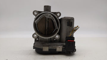 2013-2016 Ford Escape Throttle Body P/N:CM5E-9F991-AD CM5E-9F991-AC Fits Fits 2012 2013 2014 2015 2016 2017 OEM Used Auto Pa