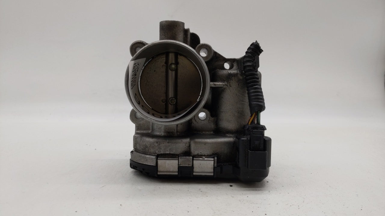 2013-2016 Ford Escape Throttle Body P/N:0 280 750 535 7S7G-9F991-CA Fits Fits 2013 2014 2015 2016 2017 2018 2019 OEM Used Au