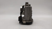 2013-2016 Ford Escape Throttle Body P/N:CM5E-9F991-AD CM5E-9F991-AC Fits Fits 2012 2013 2014 2015 2016 2017 OEM Used Auto Pa