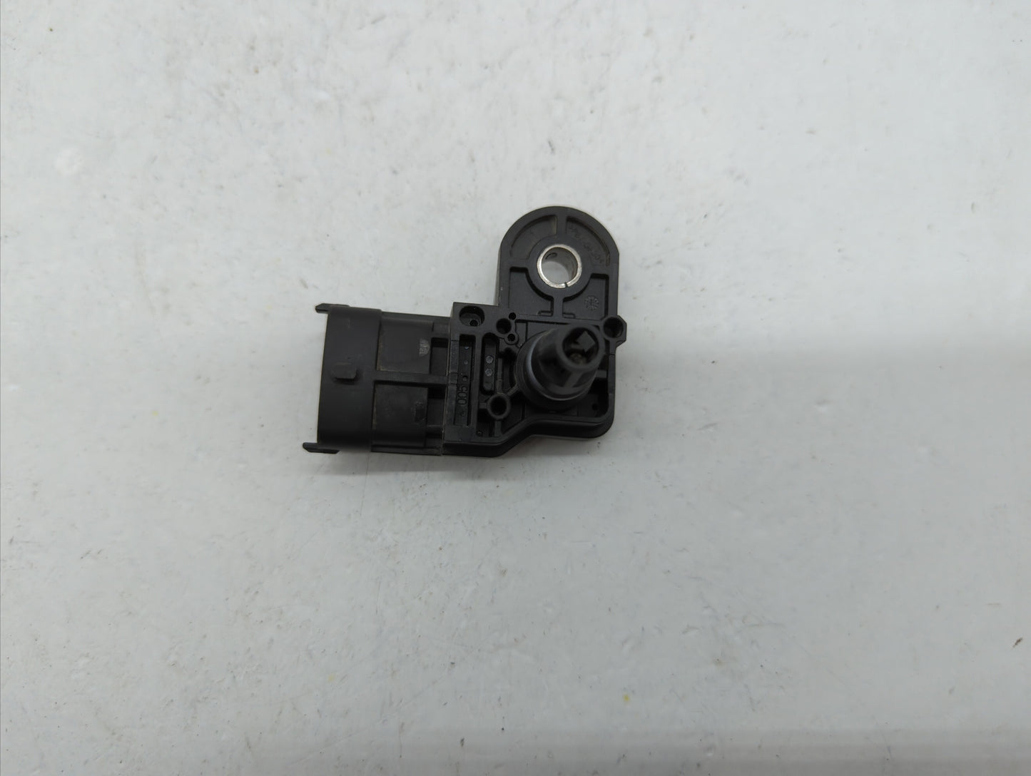 2013-2016 Ford Escape Mass Air Flow Meter Maf - Oemusedautoparts1.com