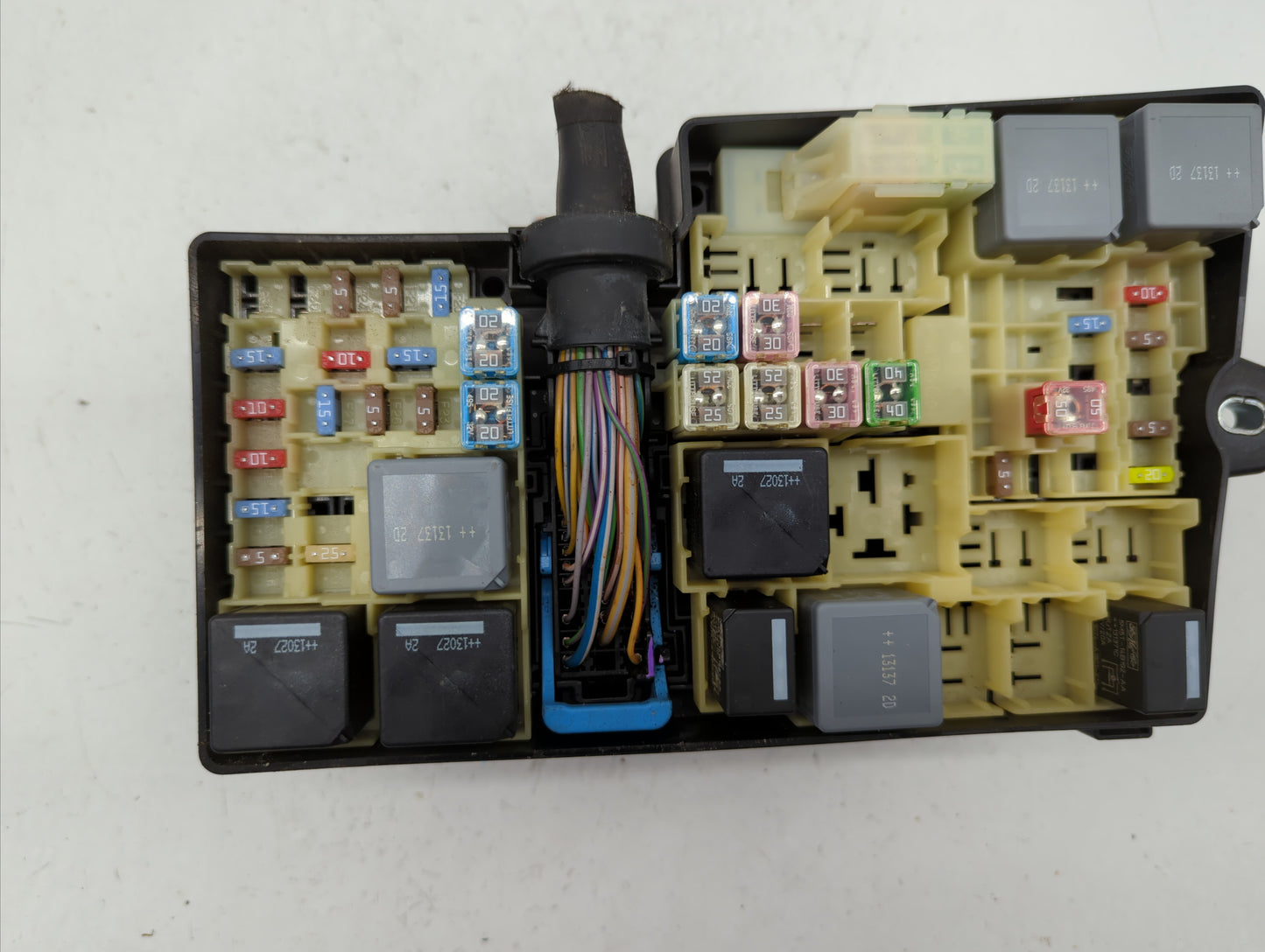 2013-2016 Ford Escape Fusebox Fuse Box Panel Relay Module P/N:AV6T-14A142-AB AV6T-14A067-AD Fits Fits 2013 2014 2015 2016 OE