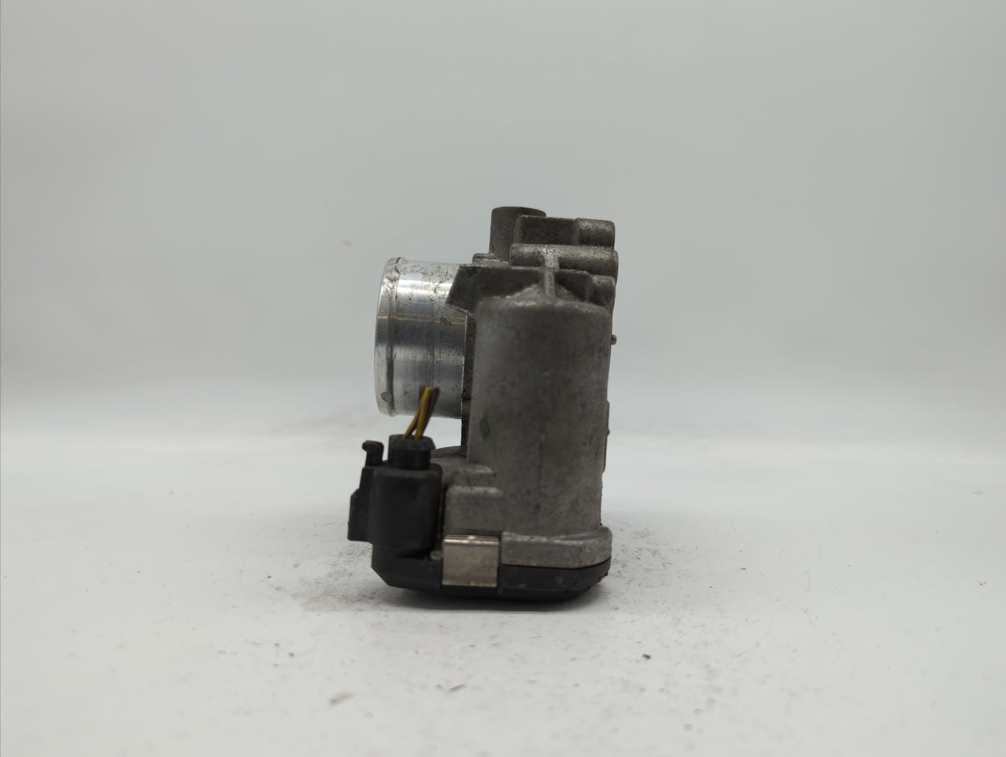 2013-2016 Ford Escape Throttle Body P/N:0 280 750 535 7S7G-9F991-CA Fits Fits 2013 2014 2015 2016 2017 2018 2019 OEM Used Au
