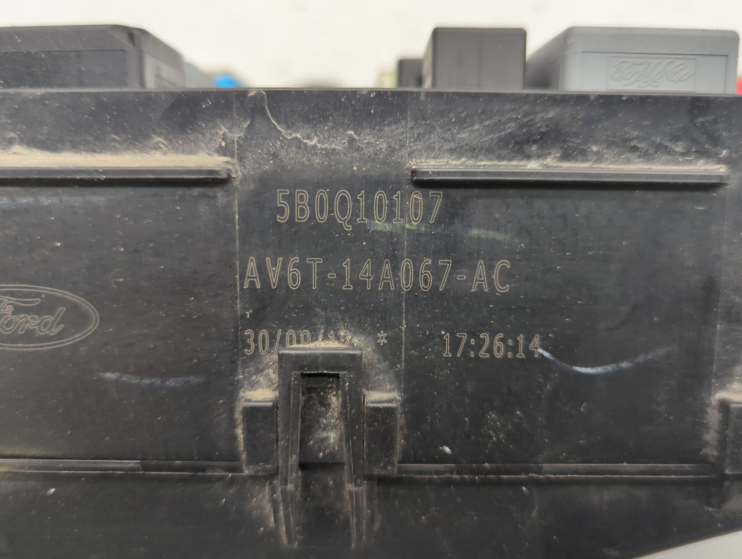 2013-2016 Ford Escape Fusebox Fuse Box Panel Relay Module P/N:AV6T-14A142-AB AV6T-14A067-AD Fits Fits 2013 2014 2015 2016 OE