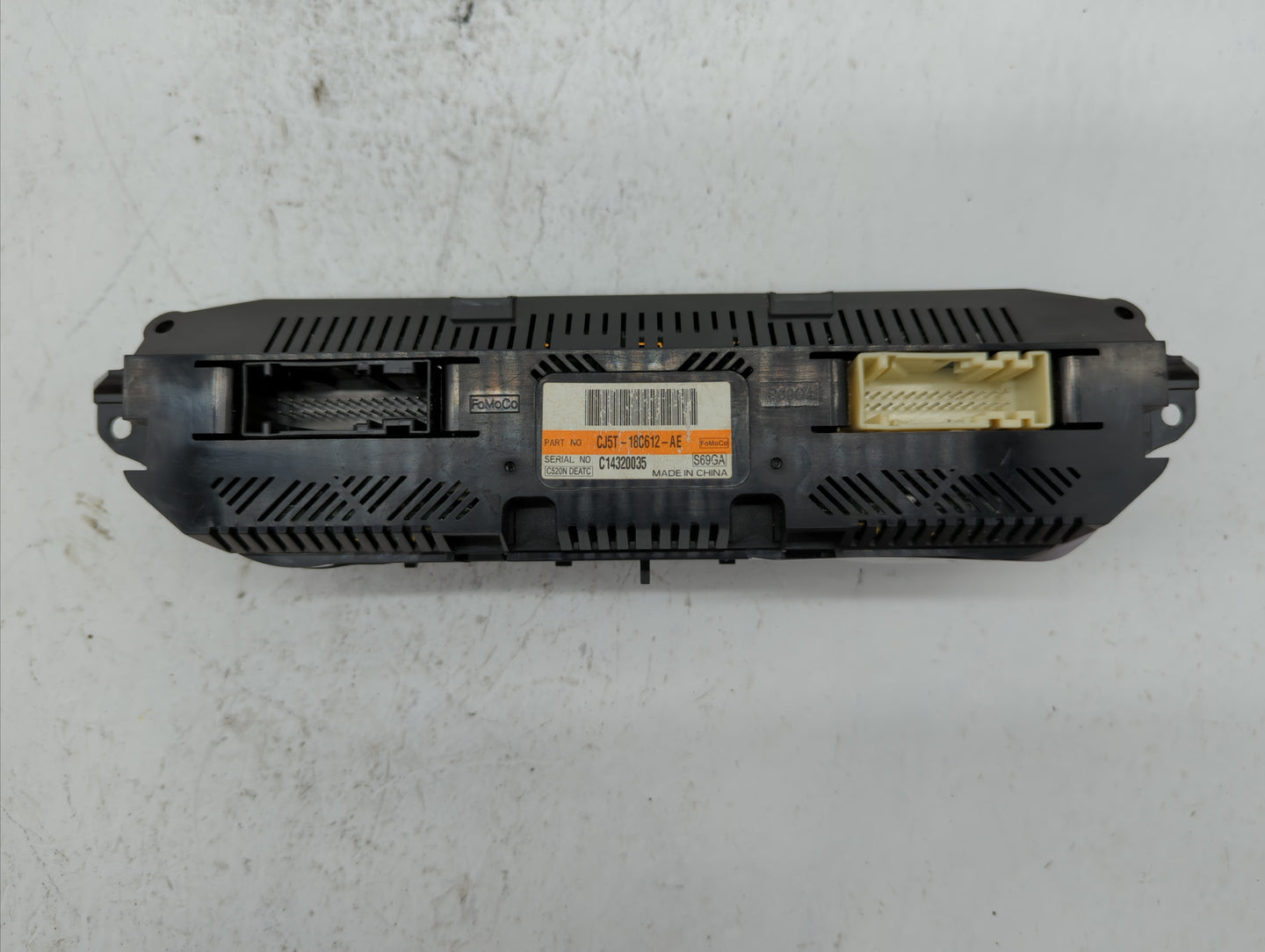 2013 Ford Escape Climate Control Module Temperature AC/Heater Replacement P/N:CJ5T-18C612-AE Fits OEM Used Auto Parts - Oemu