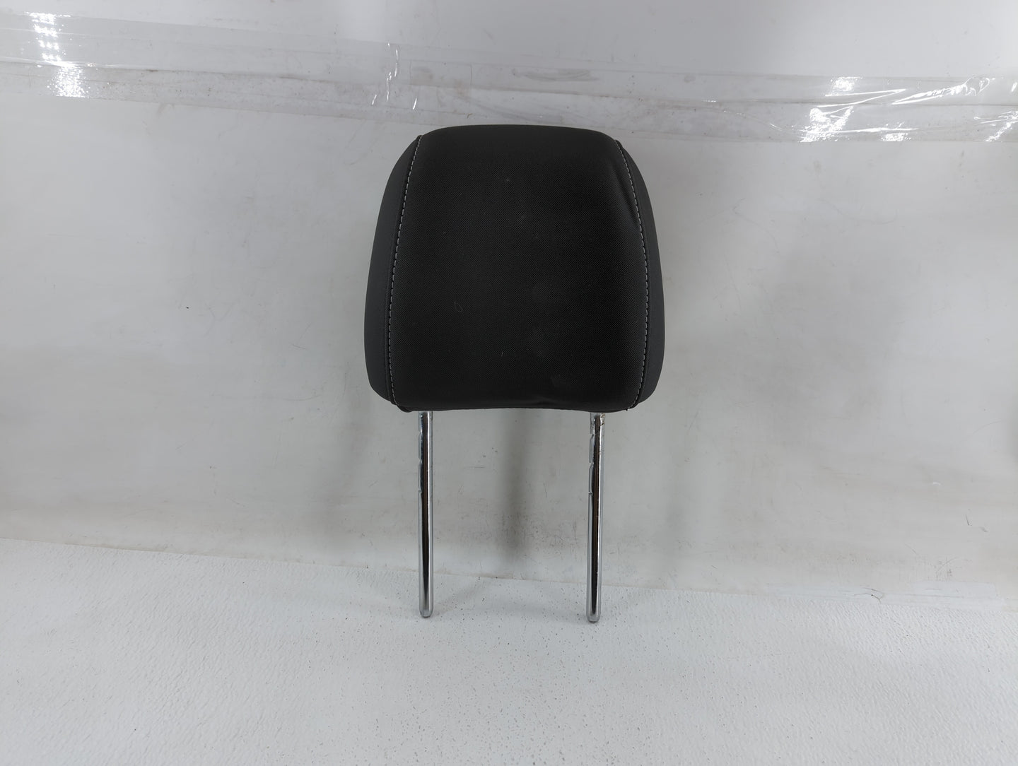 2013-2015 Ford Escape Headrest Head Rest Front Driver Passenger Seat Fits Fits 2013 2014 2015 OEM Used Auto Parts - Oemuseda