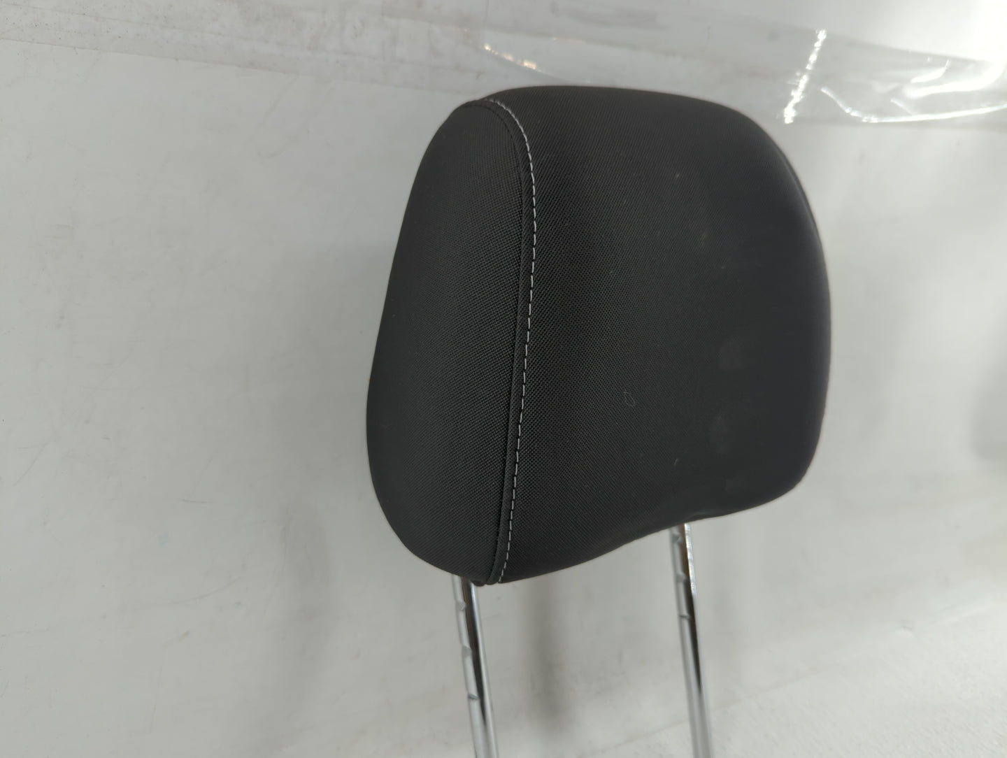 2013-2015 Ford Escape Headrest Head Rest Front Driver Passenger Seat Fits Fits 2013 2014 2015 OEM Used Auto Parts - Oemuseda
