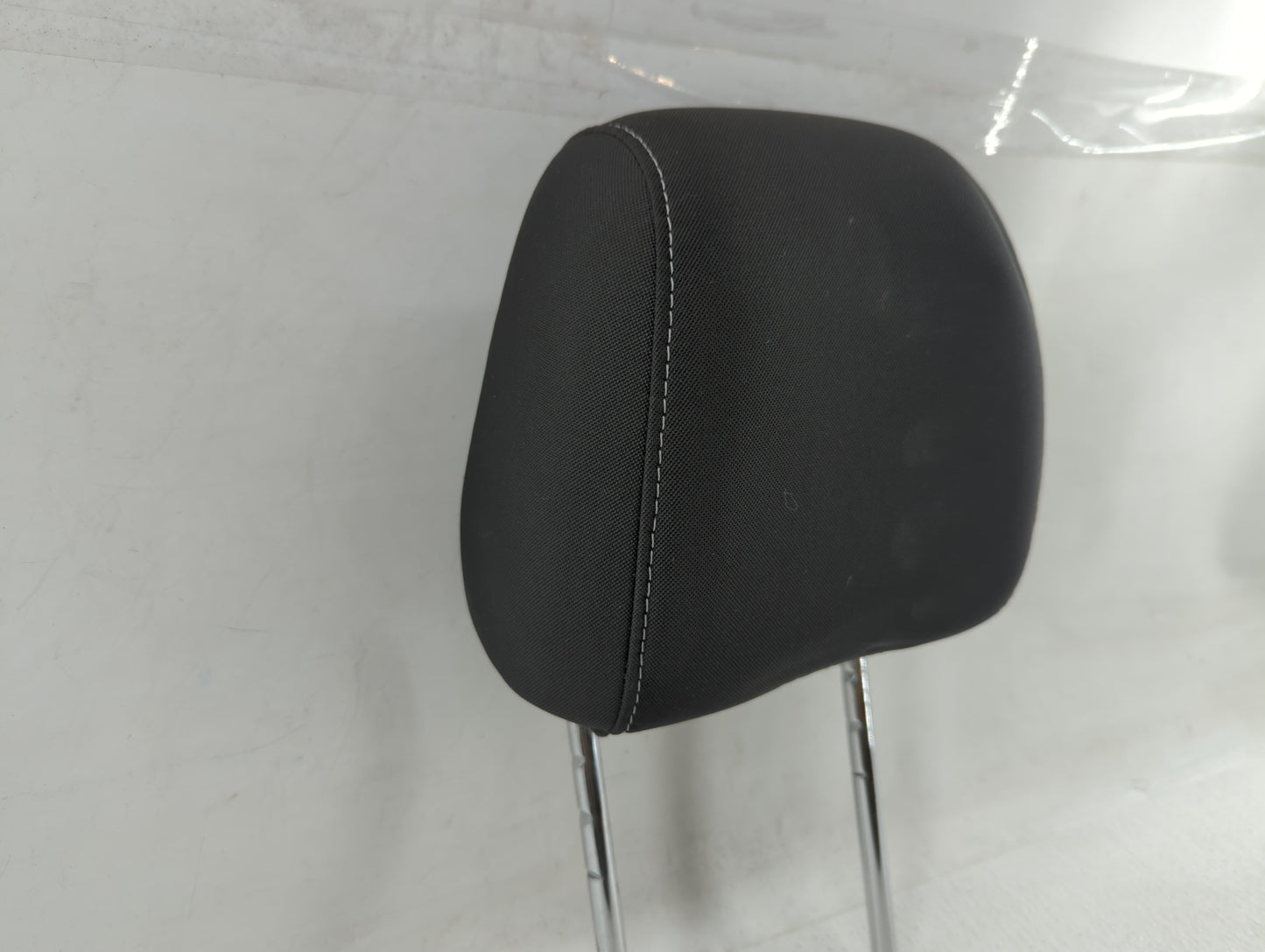 2013-2015 Ford Escape Headrest Head Rest Front Driver Passenger Seat Fits Fits 2013 2014 2015 OEM Used Auto Parts - Oemuseda