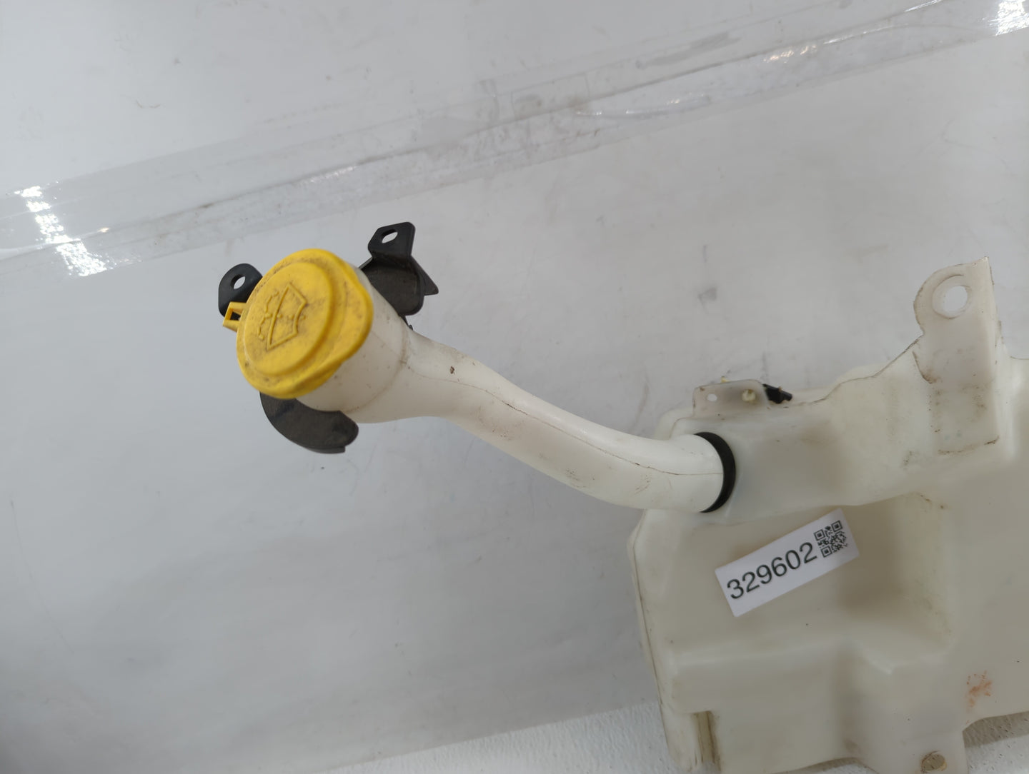 2013-2014 Ford Escape Windshield Washer Fluid Reservoir Bottle Oem - Oemusedautoparts1.com
