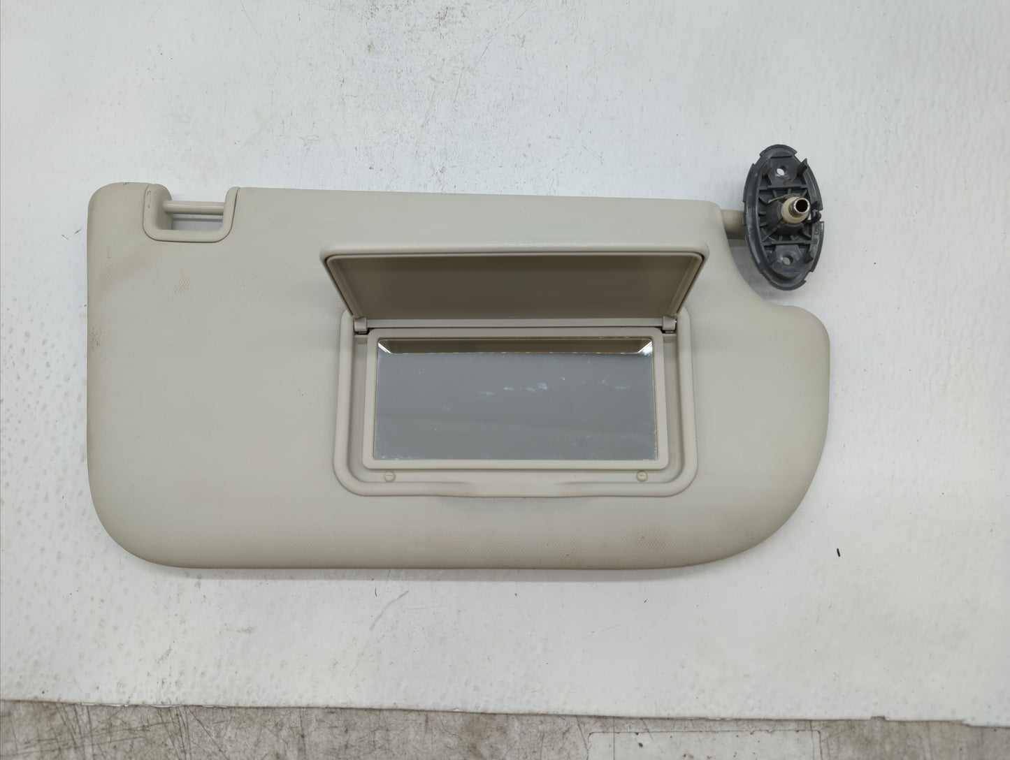 2013-2019 Ford Escape Sun Visor Shade Replacement Passenger Right Mirror Fits Fits 2013 2014 2015 2016 2017 2018 2019 OEM Us