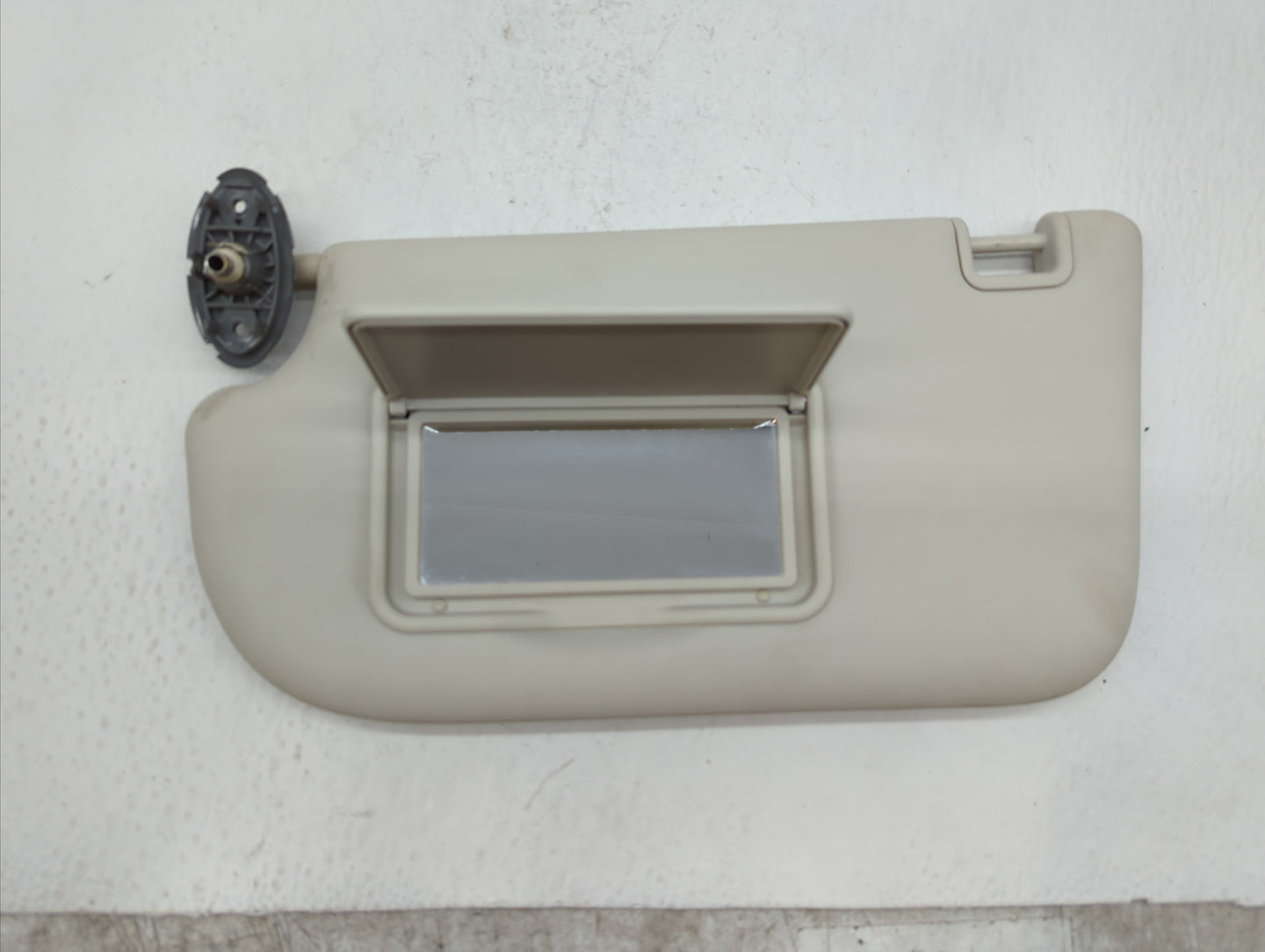2013-2019 Ford Escape Sun Visor Shade Replacement Passenger Right Mirror Fits Fits 2013 2014 2015 2016 2017 2018 2019 OEM Us
