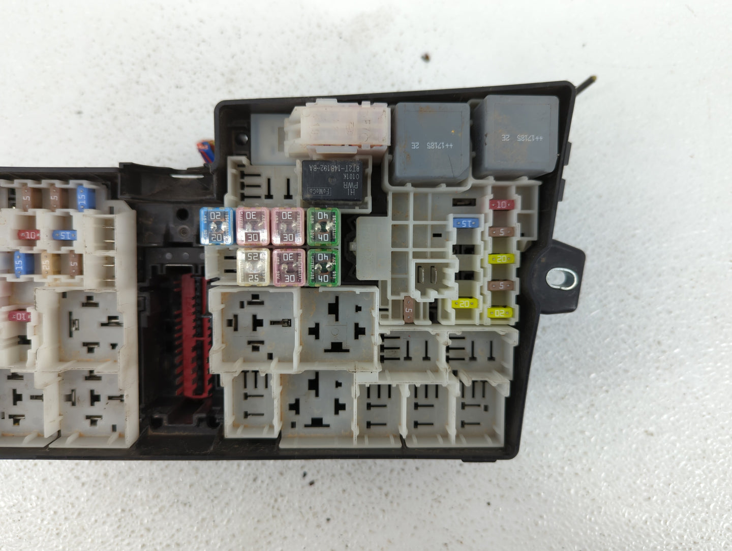 2013-2016 Ford Escape Fusebox Fuse Box Panel Relay Module P/N:AV6T-14A142-AB AV6T-14A067-AD Fits Fits 2013 2014 2015 2016 OE