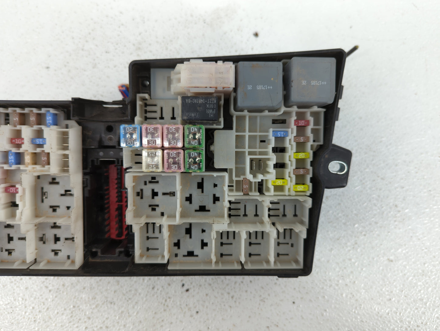 2013-2016 Ford Escape Fusebox Fuse Box Panel Relay Module P/N:AV6T-14A142-AB AV6T-14A067-AD Fits Fits 2013 2014 2015 2016 OE