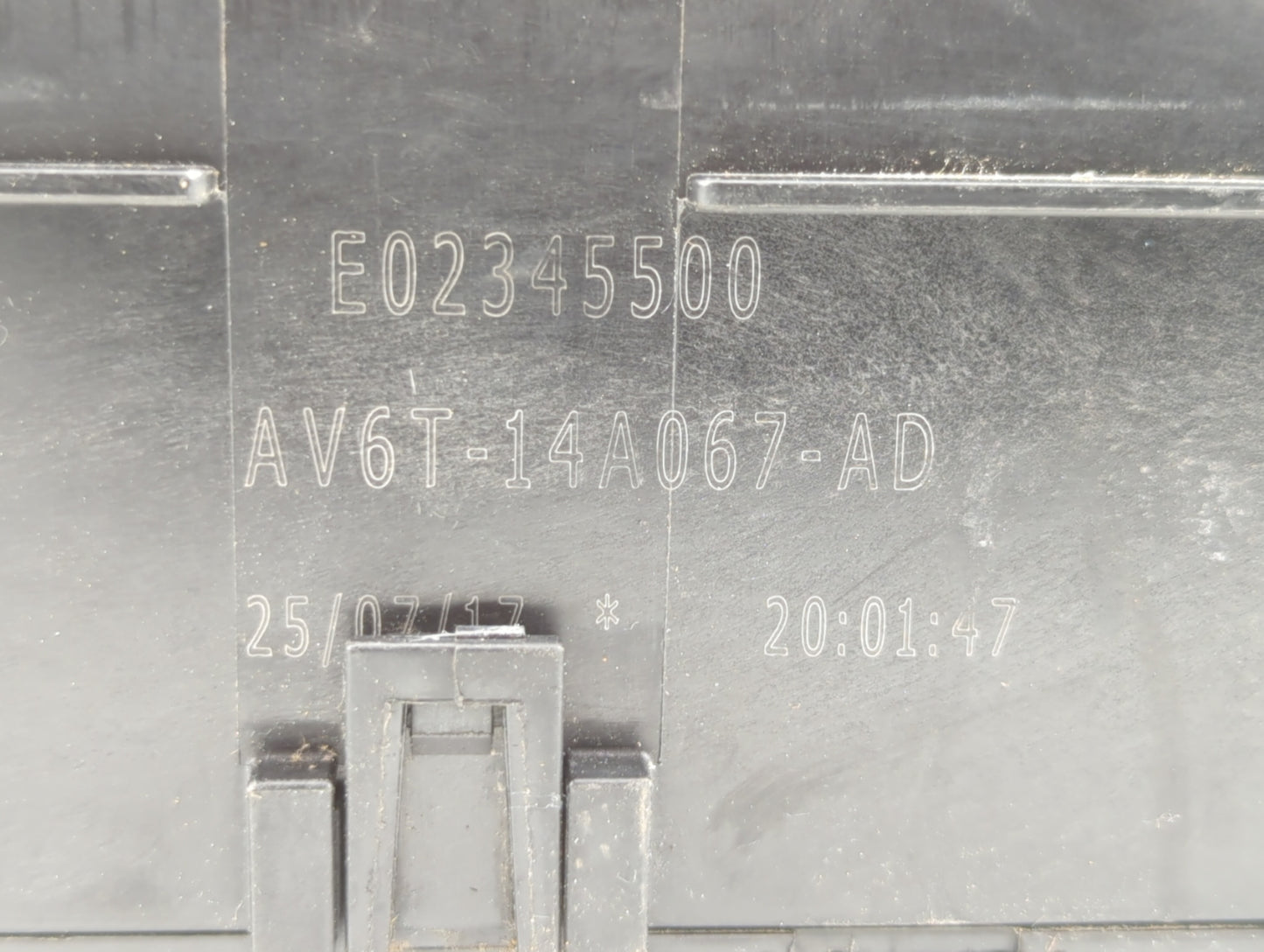 2013-2016 Ford Escape Fusebox Fuse Box Panel Relay Module P/N:AV6T-14A142-AB AV6T-14A067-AD Fits Fits 2013 2014 2015 2016 OE