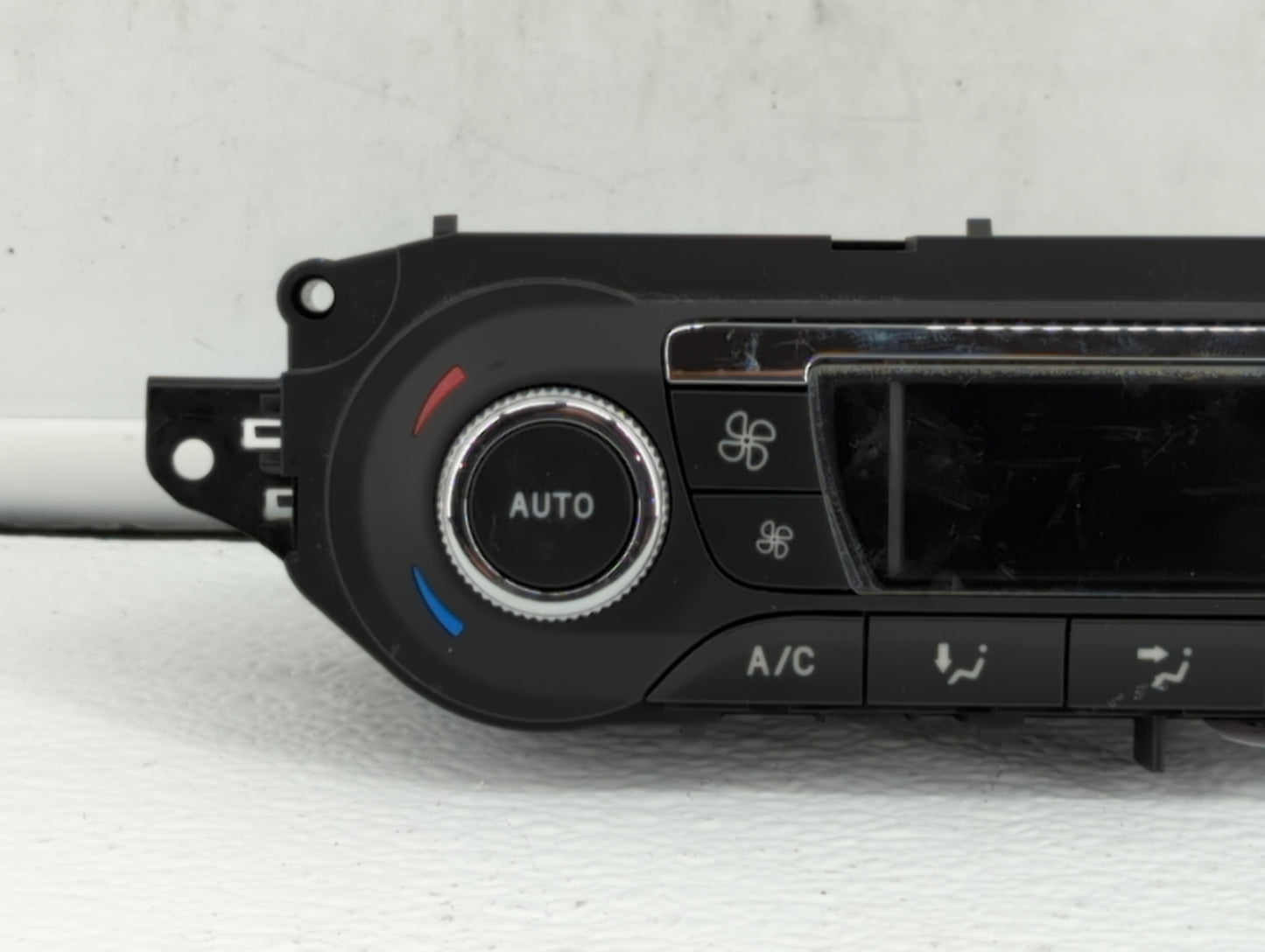 2013-2015 Ford Escape Climate Control Module Temperature AC/Heater Replacement P/N:CJ5T-18C612-AE CJ5T-18C612-BC Fits OEM Us