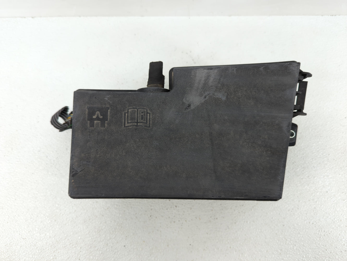 2013 Ford Escape Fusebox Fuse Box Panel Relay Module P/N:AV6T-14A067-AC Fits OEM Used Auto Parts - Oemusedautoparts1.com
