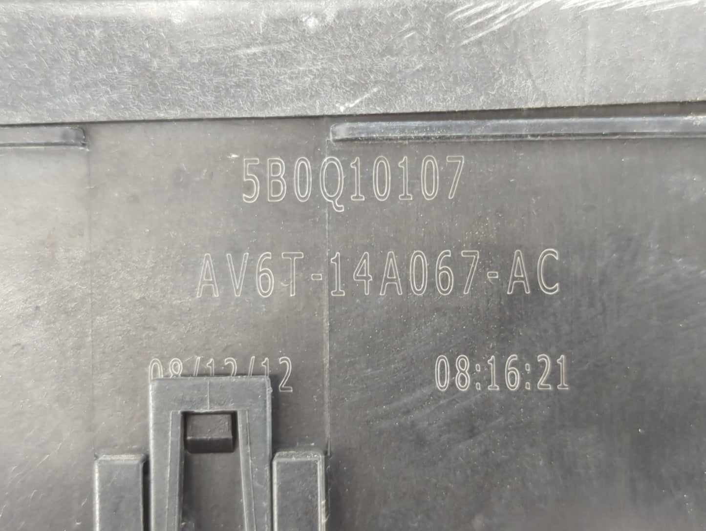 2013 Ford Escape Fusebox Fuse Box Panel Relay Module P/N:AV6T-14A067-AC Fits OEM Used Auto Parts - Oemusedautoparts1.com