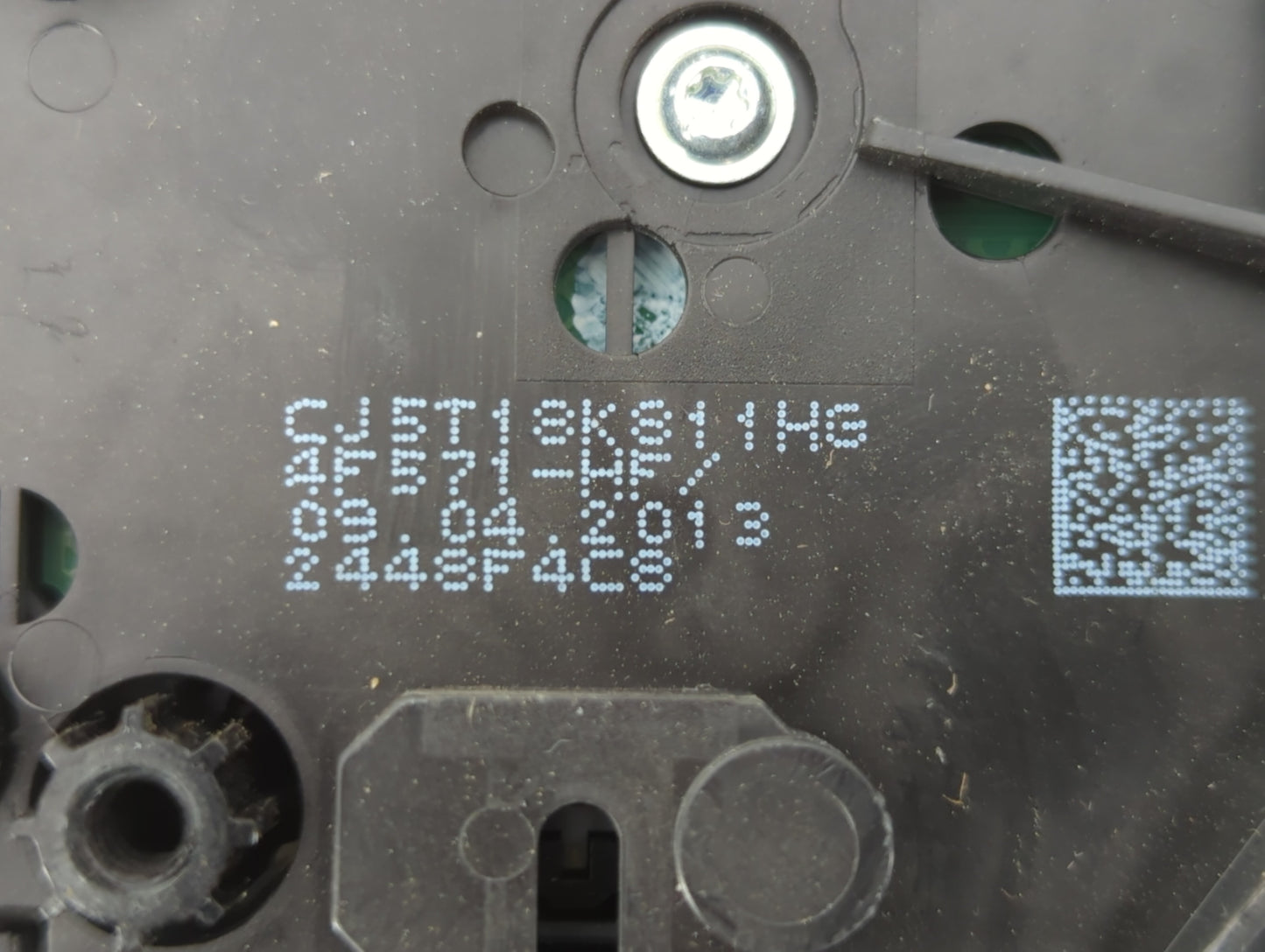 2013-2013 Ford Escape Am Fm Cd Player Radio Receiver - Oemusedautoparts1.com