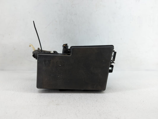 2013-2016 Ford Escape Fusebox Fuse Box Panel Relay Module P/N:AV6T-14A142-AB AV6T-14A067-AD Fits Fits 2013 2014 2015 2016 OE