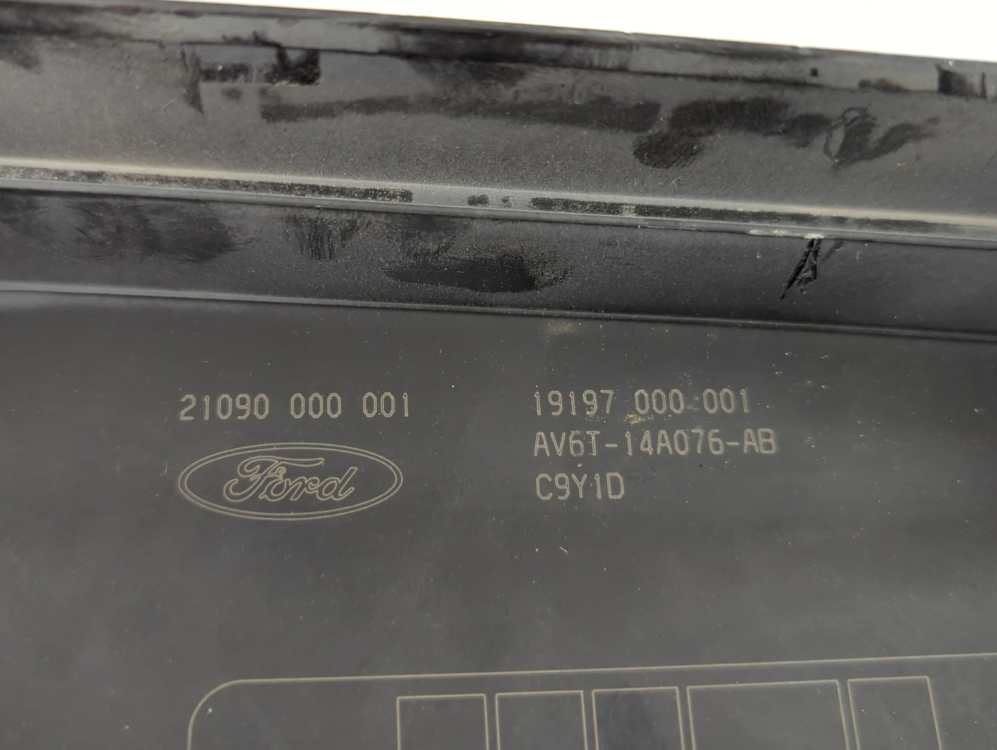 2013-2016 Ford Escape Fusebox Fuse Box Panel Relay Module P/N:AV6T-14A142-AB AV6T-14A067-AD Fits Fits 2013 2014 2015 2016 OE