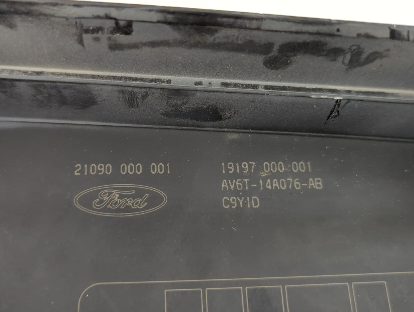 2013-2016 Ford Escape Fusebox Fuse Box Panel Relay Module P/N:AV6T-14A142-AB AV6T-14A067-AD Fits Fits 2013 2014 2015 2016 OE