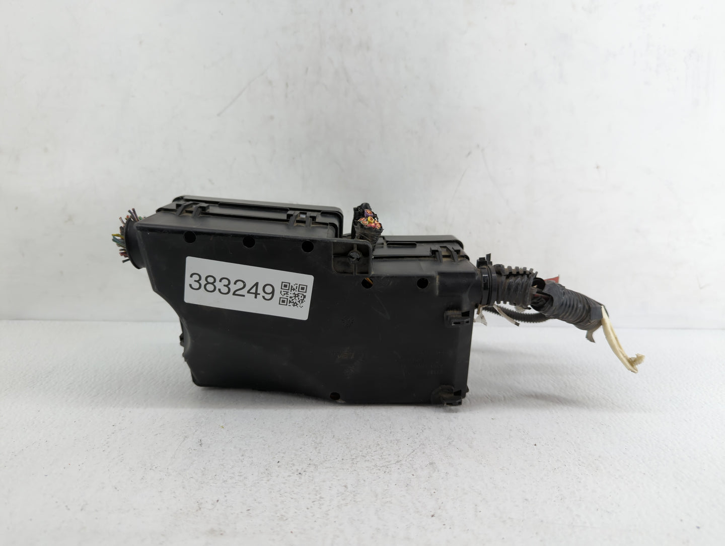2013-2016 Ford Escape Fusebox Fuse Box Panel Relay Module P/N:AV6T-14A142-AB AV6T-14A067-AD Fits Fits 2013 2014 2015 2016 OE