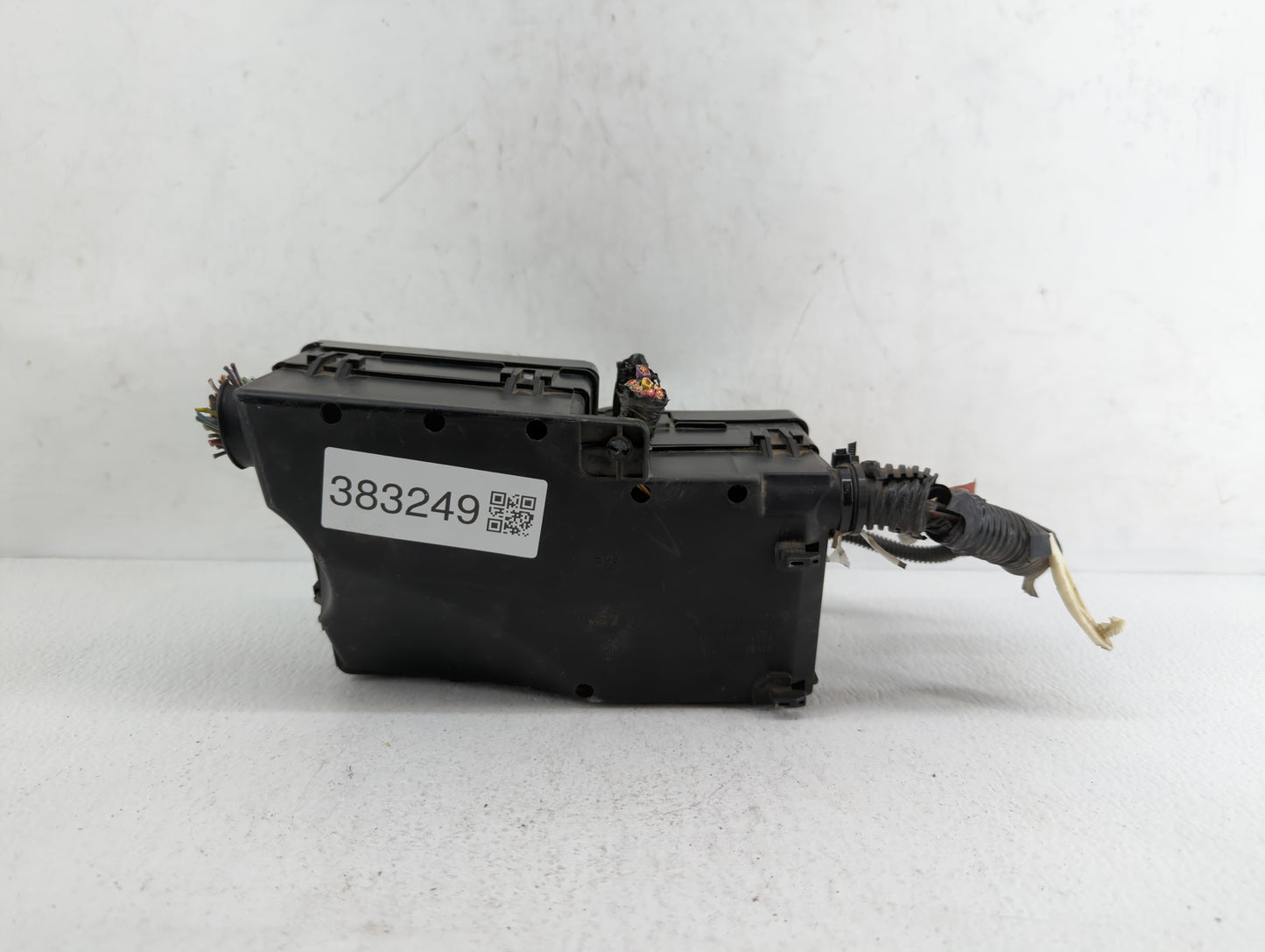 2013-2016 Ford Escape Fusebox Fuse Box Panel Relay Module P/N:AV6T-14A142-AB AV6T-14A067-AD Fits Fits 2013 2014 2015 2016 OE