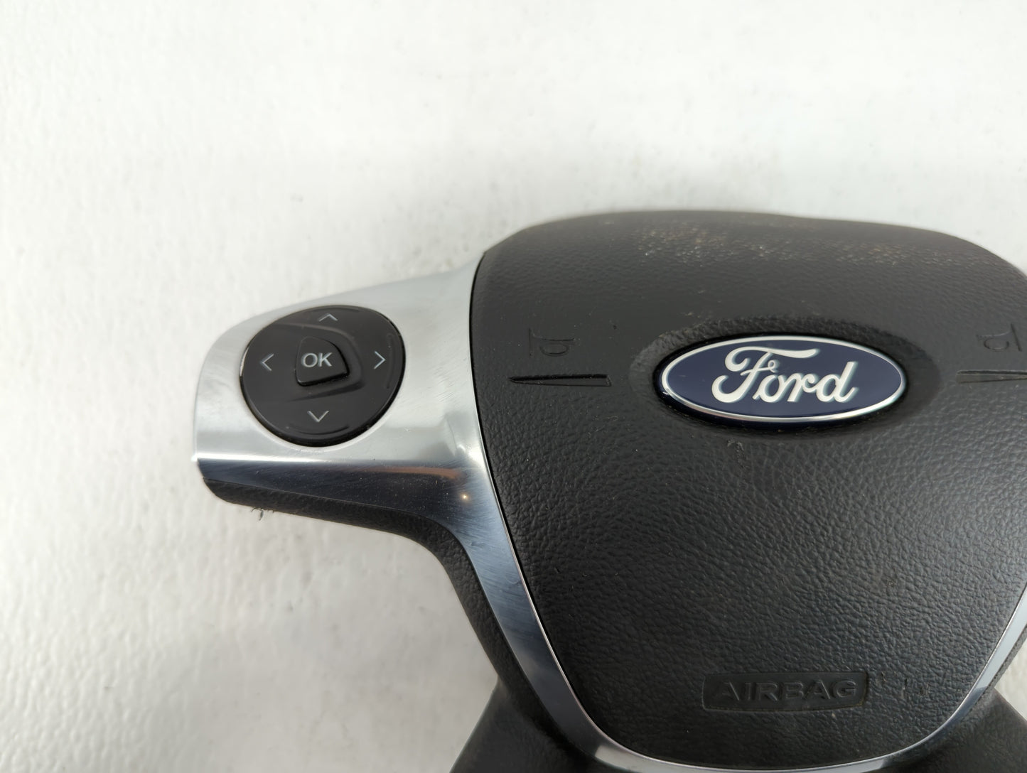 2013 Ford Escape Air Bag Driver Left Steering Wheel Mounted P/N:C15E004B3512 34088827A Fits Fits 2005 2006 2007 2008 2009 OE