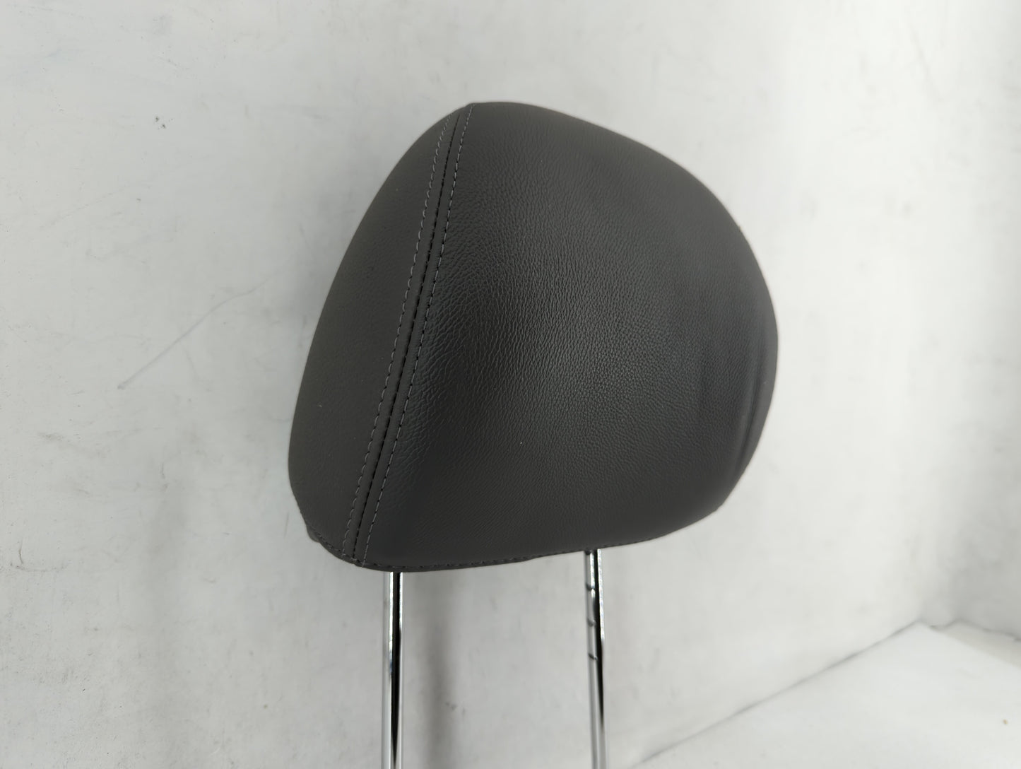 2013-2015 Ford Escape Headrest Head Rest Front Driver Passenger Seat Fits Fits 2013 2014 2015 OEM Used Auto Parts - Oemuseda