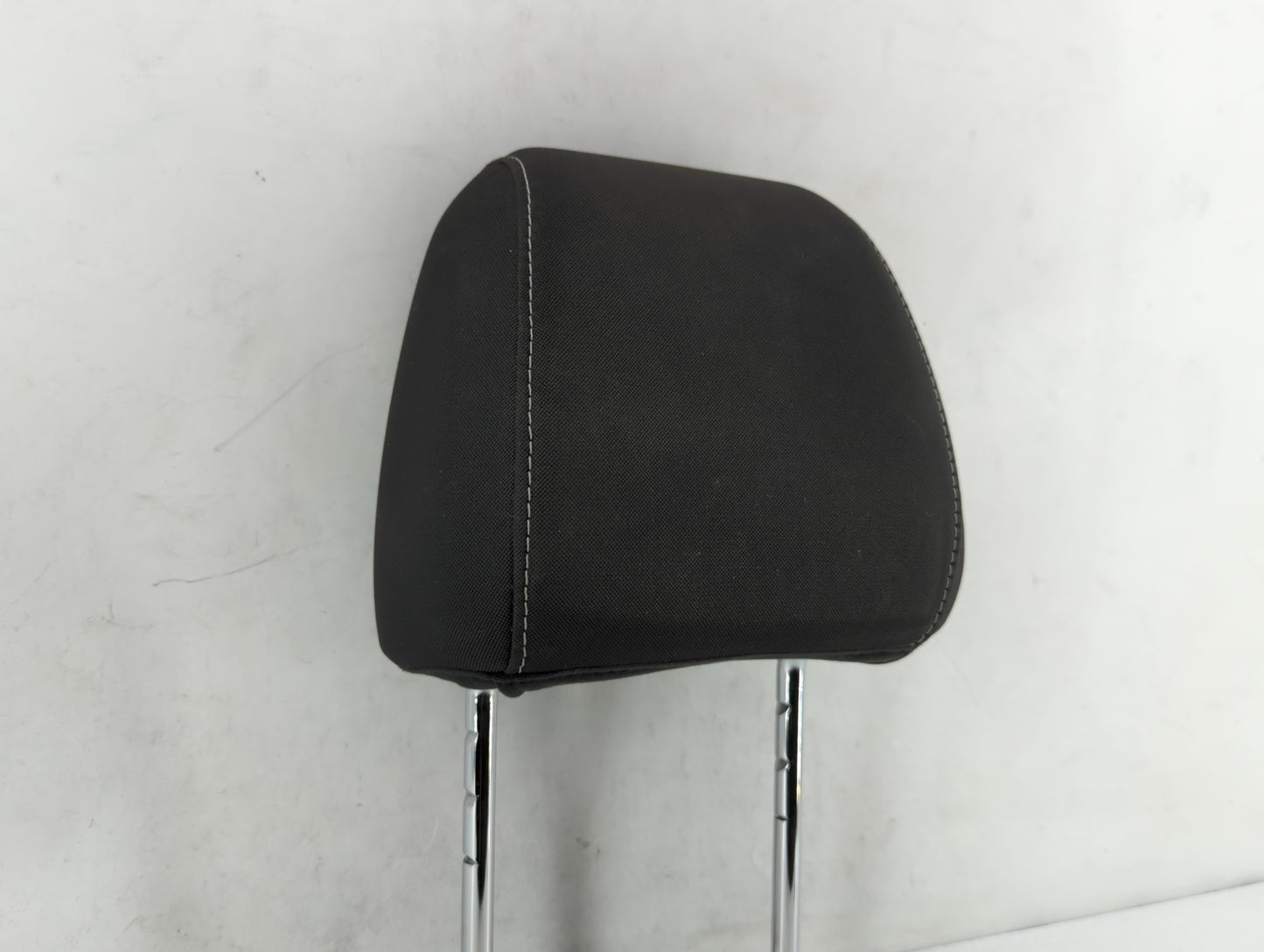 2013-2015 Ford Escape Headrest Head Rest Front Driver Passenger Seat Fits Fits 2013 2014 2015 OEM Used Auto Parts - Oemuseda