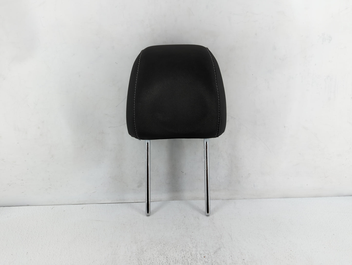 2013-2015 Ford Escape Headrest Head Rest Front Driver Passenger Seat Fits Fits 2013 2014 2015 OEM Used Auto Parts - Oemuseda