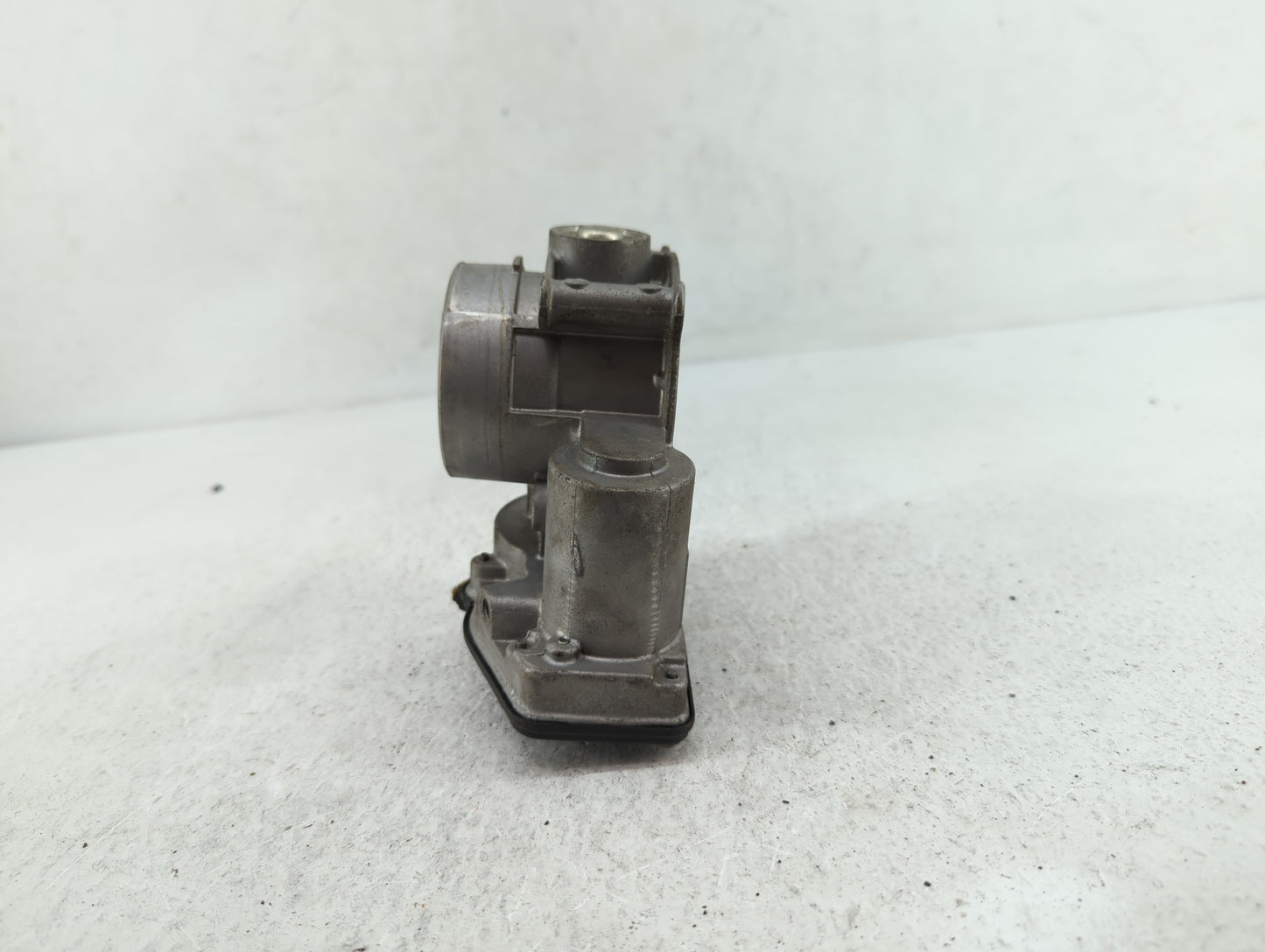 2013-2019 Ford Escape Throttle Body P/N:DS7E-9F991-AG DS7E-9F991-AK Fits Fits 2013 2014 2015 2016 2017 2018 2019 2020 OEM Us