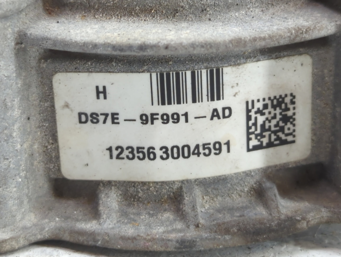 2013-2019 Ford Escape Throttle Body P/N:DS7E-9F991-AG DS7E-9F991-AK Fits Fits 2013 2014 2015 2016 2017 2018 2019 2020 OEM Us