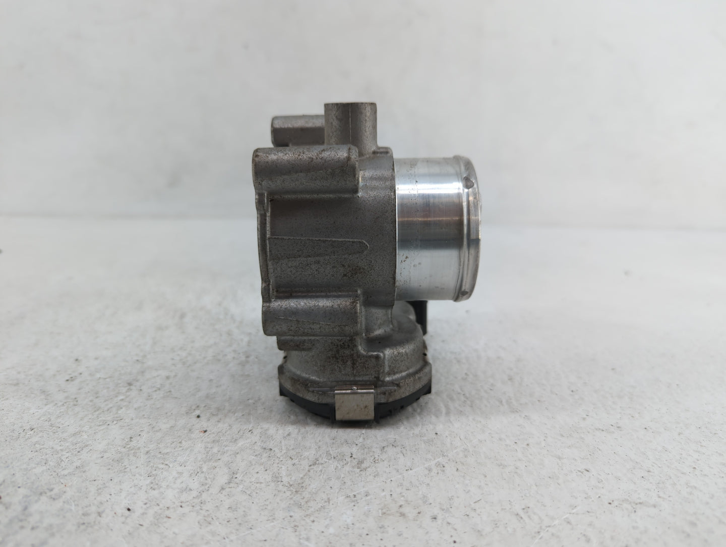 2013-2016 Ford Escape Throttle Body P/N:7S7G-9F991-CA Fits Fits 2013 2014 2015 2016 2017 2018 2019 OEM Used Auto Parts - Oem