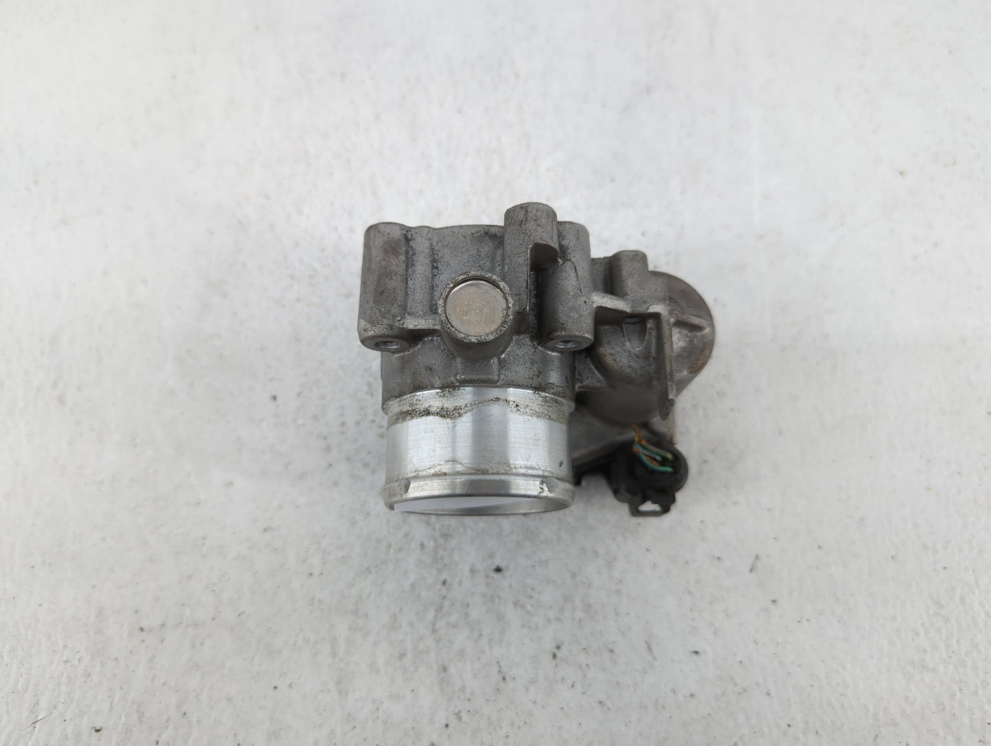 2013-2016 Ford Escape Throttle Body P/N:7S7G-9F991-CA Fits Fits 2013 2014 2015 2016 2017 2018 2019 OEM Used Auto Parts - Oem