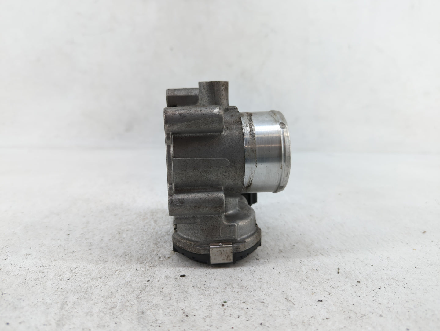2013-2016 Ford Escape Throttle Body P/N:7S7G-9F991-CA Fits Fits 2013 2014 2015 2016 2017 2018 2019 OEM Used Auto Parts - Oem