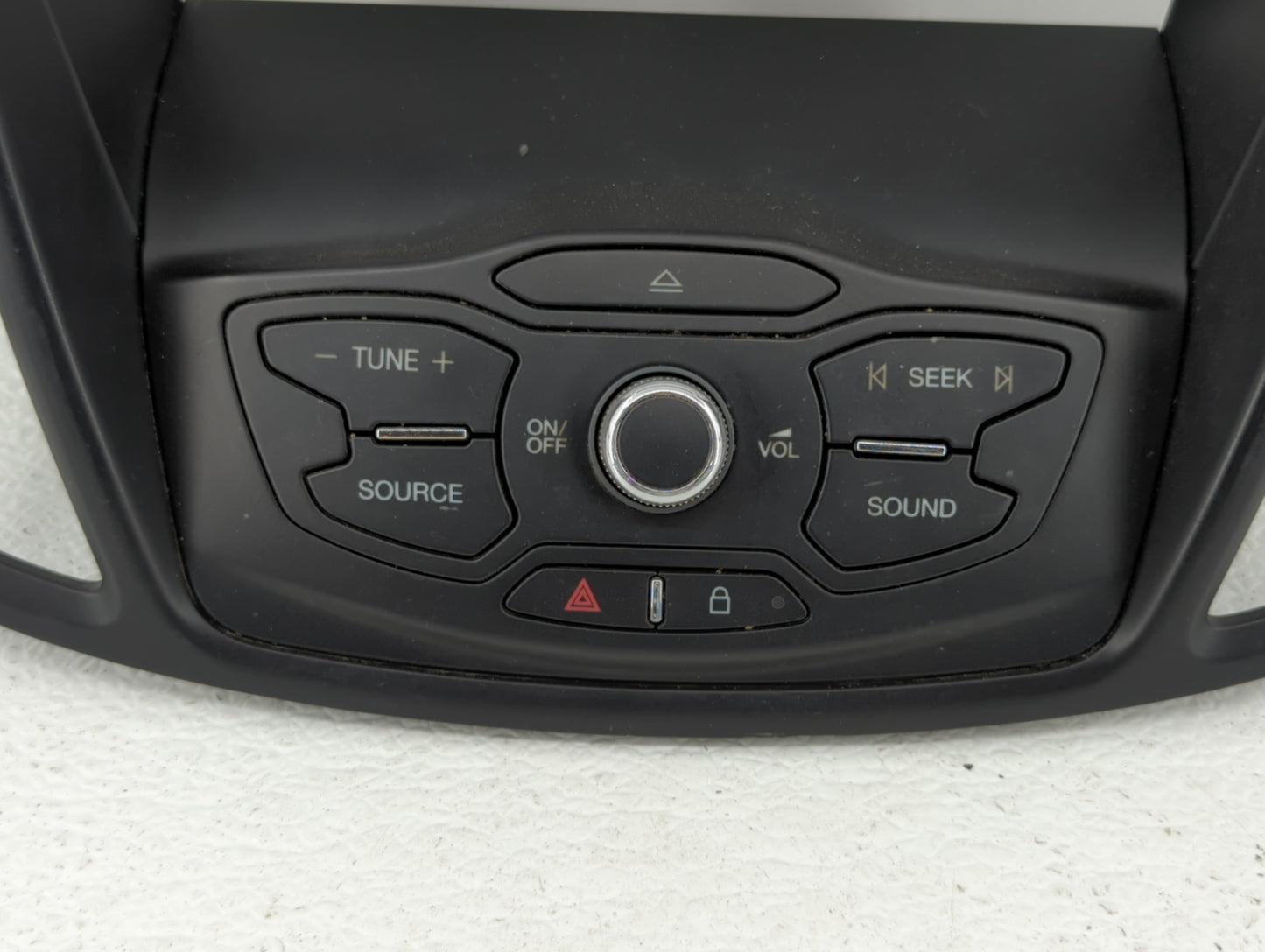 2013-2016 Ford Escape Radio Control Panel - Oemusedautoparts1.com
