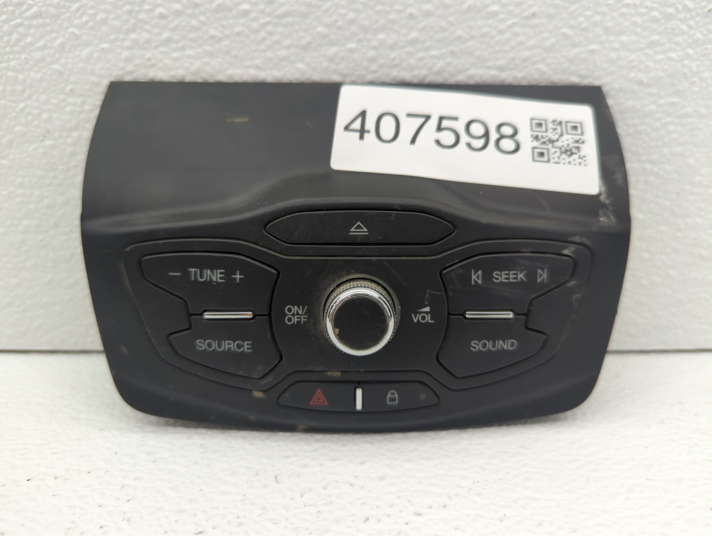 2013-2016 Ford Escape Radio Control Panel - Oemusedautoparts1.com