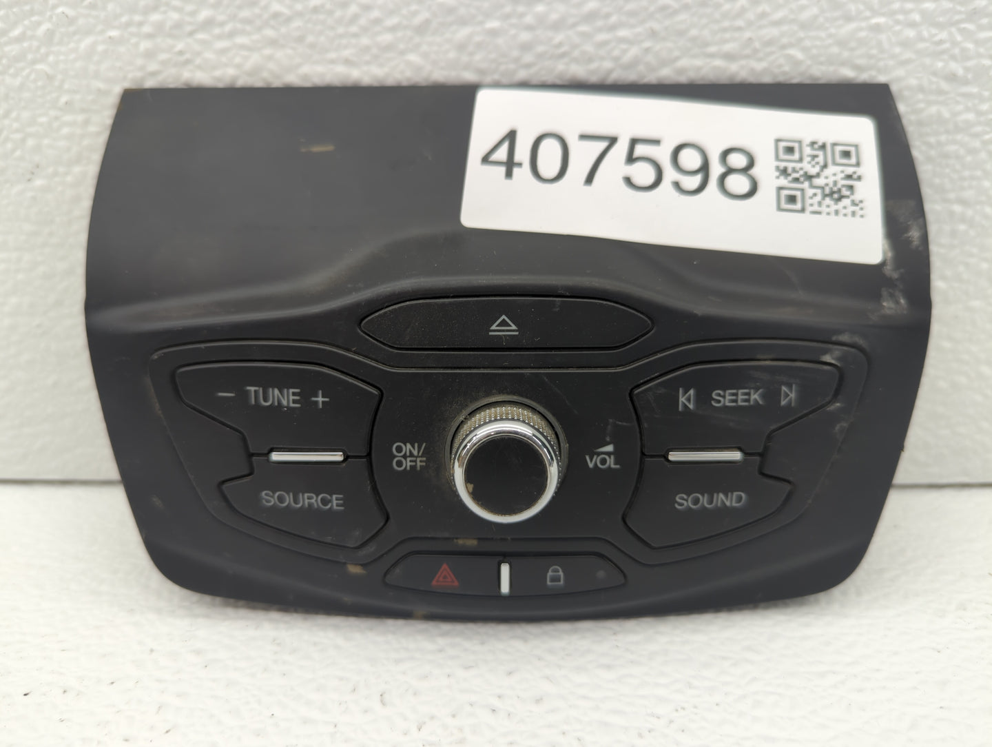 2013-2016 Ford Escape Radio Control Panel - Oemusedautoparts1.com