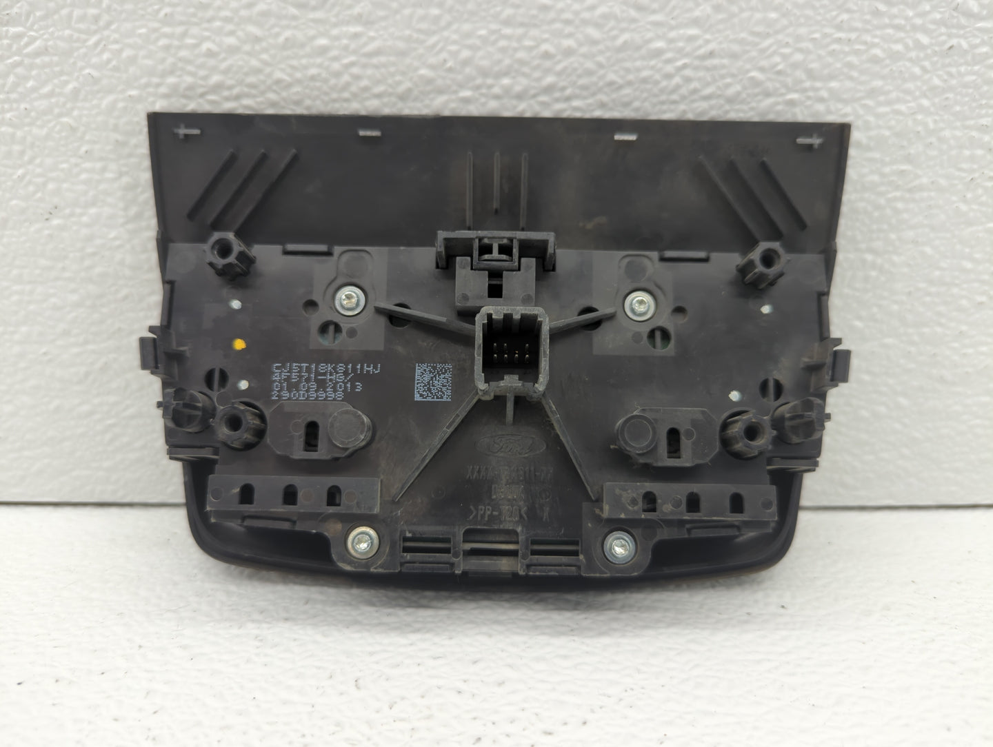 2013-2016 Ford Escape Radio Control Panel - Oemusedautoparts1.com