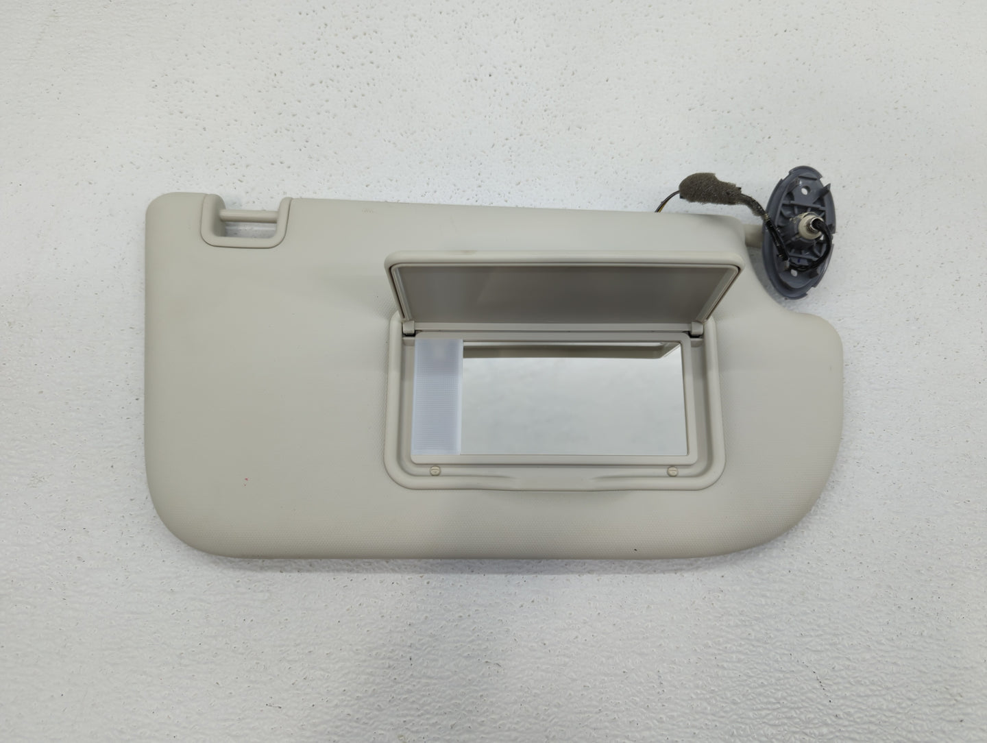 2013-2019 Ford Escape Sun Visor Shade Replacement Passenger Right Mirror Fits Fits 2013 2014 2015 2016 2017 2018 2019 OEM Us
