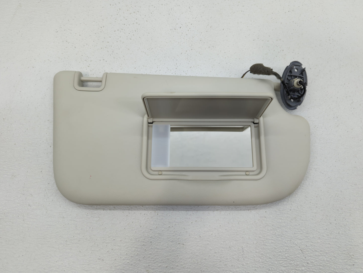 2013-2019 Ford Escape Sun Visor Shade Replacement Passenger Right Mirror Fits Fits 2013 2014 2015 2016 2017 2018 2019 OEM Us