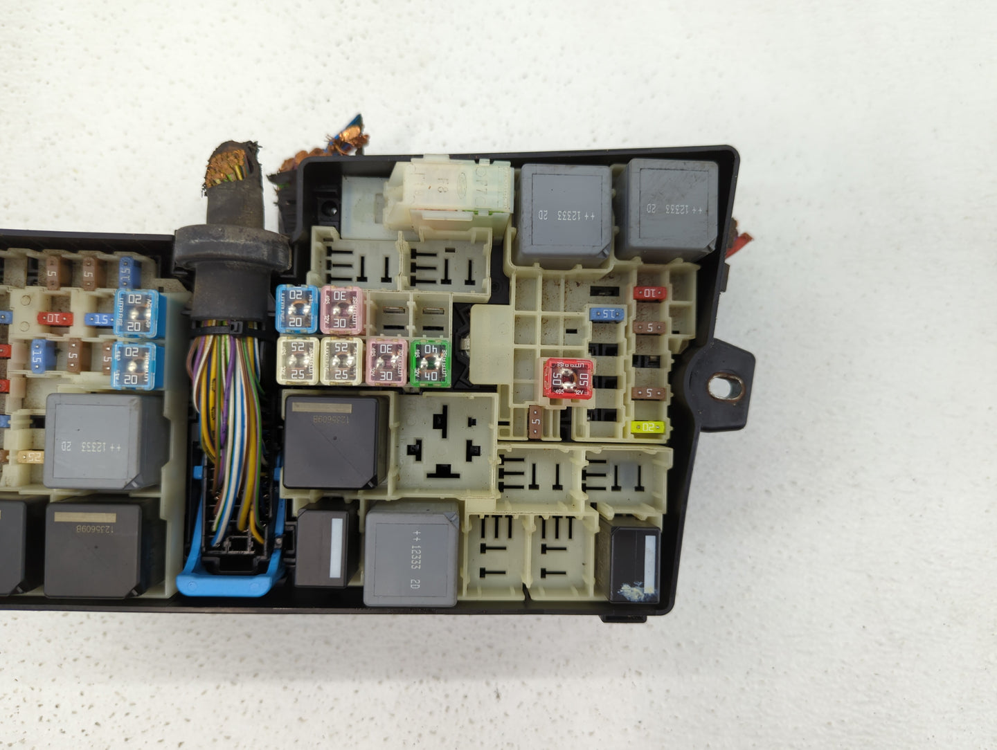 2013-2016 Ford Escape Fusebox Fuse Box Panel Relay Module P/N:AV6T-14A142-AB AV6T-14A067-AD Fits Fits 2013 2014 2015 2016 OE
