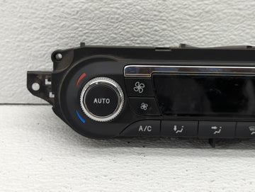 2013 Ford Escape Climate Control Module Temperature AC/Heater Replacement P/N:CJ5T-18C612-BA CJ5T-18C612-AE Fits OEM Used Auto Parts